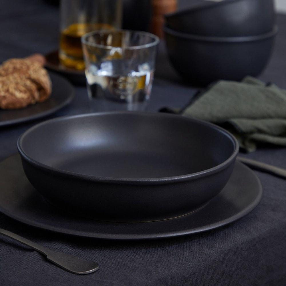 Тарелка 21,5 см 960 мл Costa Nova Roda Ardosia черная