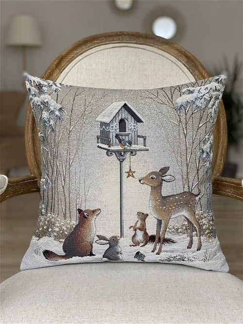 Наволочка 44x44 см, коллекция "Лесные друзья у кормушки", Le Gobelin