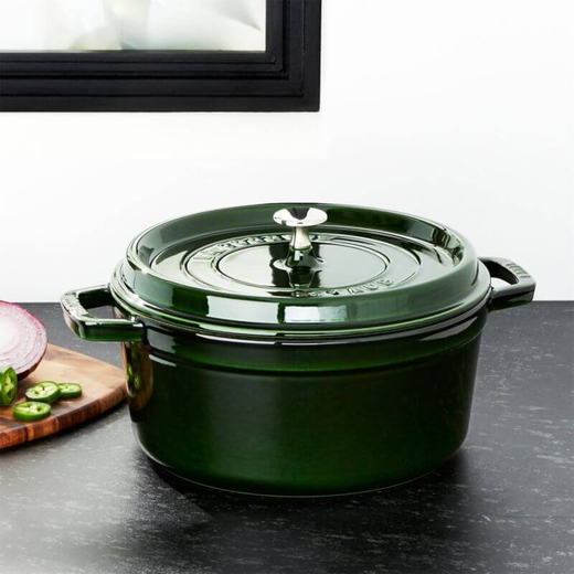 Кокот Staub, чугунный, круглый, объем 2.2 л, диаметр 20 см, зеленый базилик