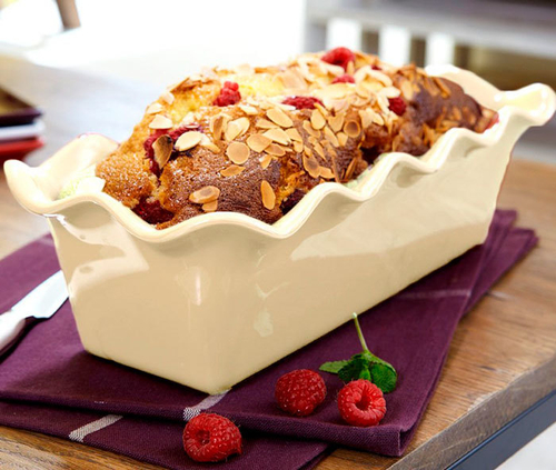 Форма для выпечки 32х15 см Emile Henry цвет: крем