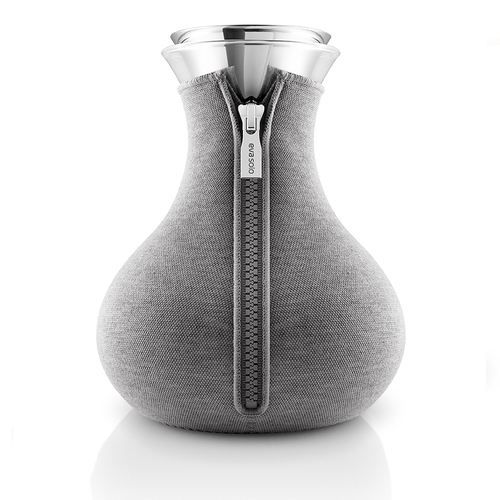 Чайник заварочный Tea maker в неопреновом текстурном чехле, 1 л, темно-серый, Eva Solo