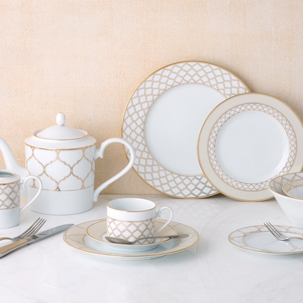 Чашка чайная с блюдцем Noritake Царский дворец, золотой кант 240 мл