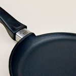 Литая антипригарная сковорода для блинов Frying Pans Fix AMT Gastroguss AMT124FIX