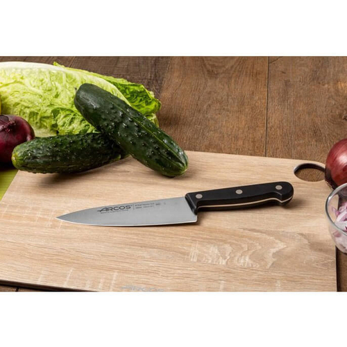 Поварской нож «Шеф» 15 см, кованой из нержавеющей стали, черный, Universal, Arcos