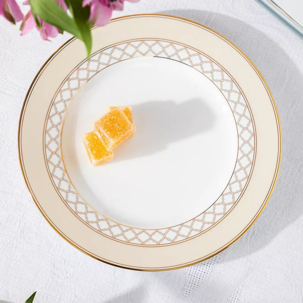 Тарелка закусочная Noritake Царский дворец, золотой кант 21 см, фарфор