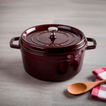 Кокот круглый, 3,8 л, 24 см, гранатовый, La Cocotte, Staub в интернет-магазине Этикет