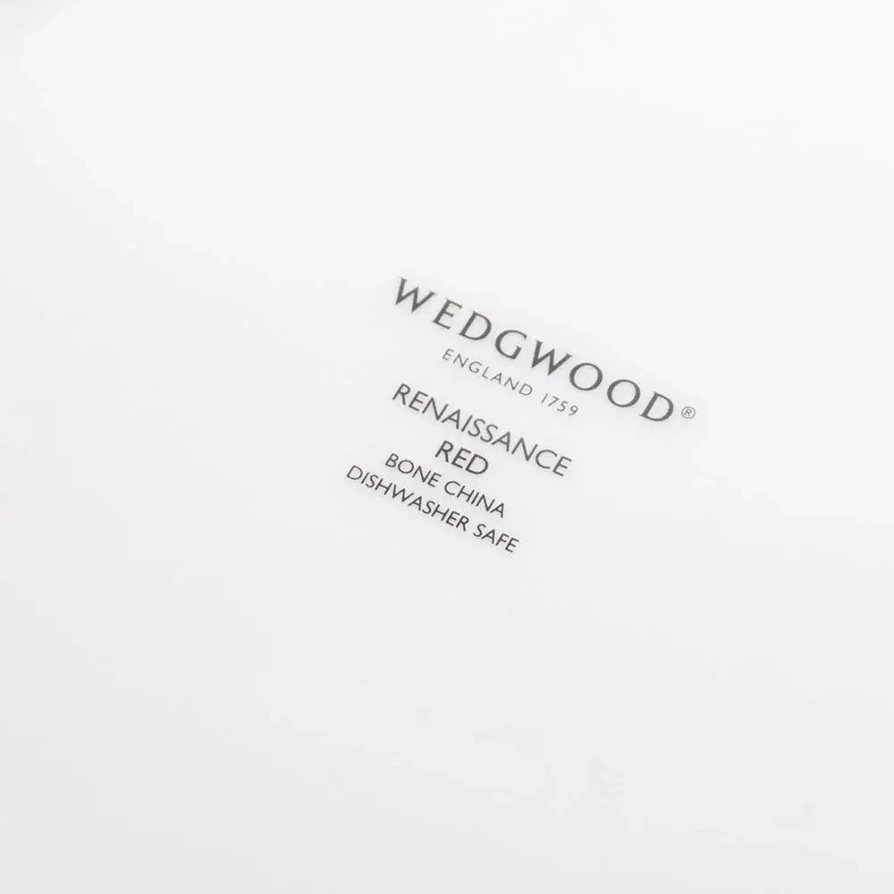 Тарелка закусочная Wedgwood Ренессанс 20 см, фарфор, красная