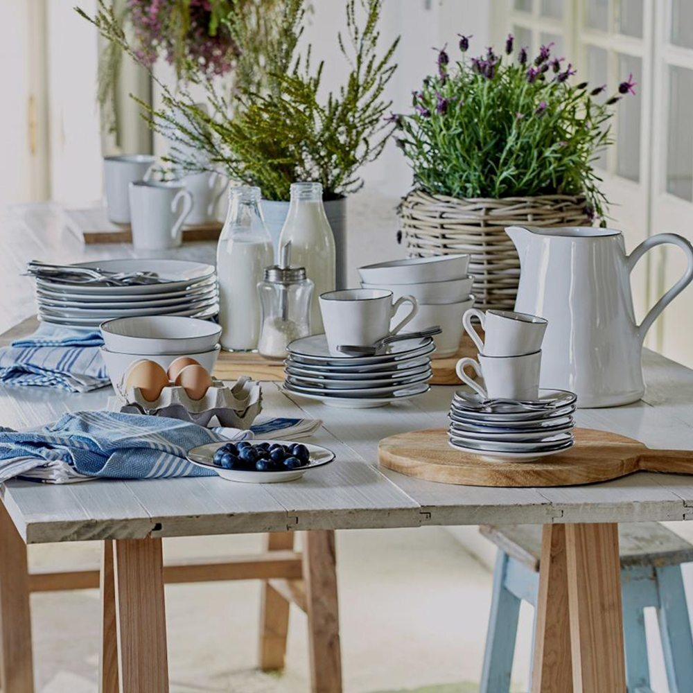 Тарелка подстановочная 33,2 см Costa Nova Beja белый/синий