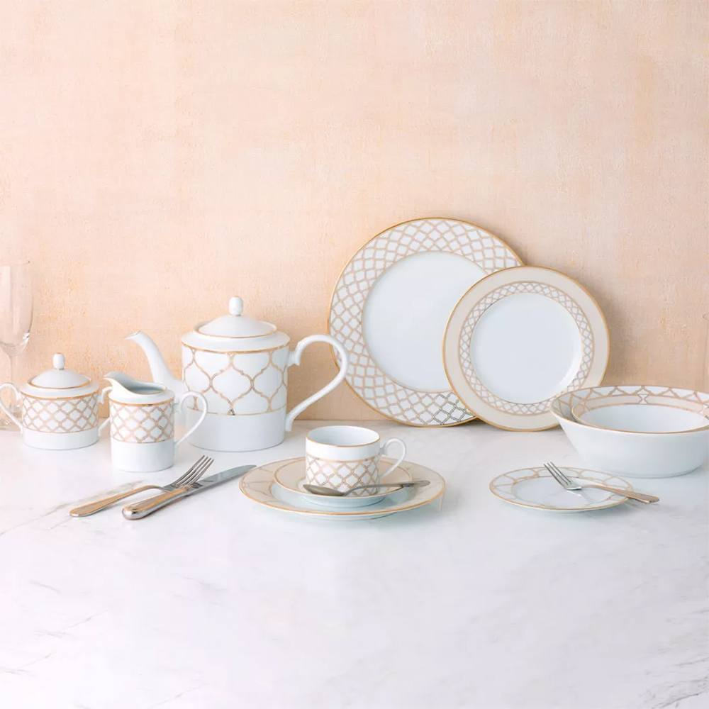 Тарелка закусочная Noritake Царский дворец, золотой кант 21 см, фарфор