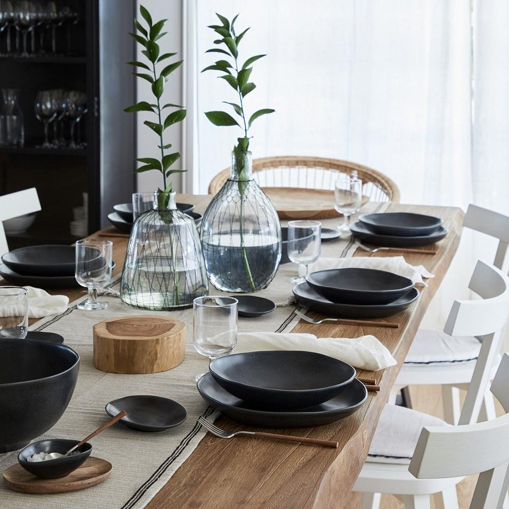 Тарелка обеденная 28 см Costa Nova Livia Black черная