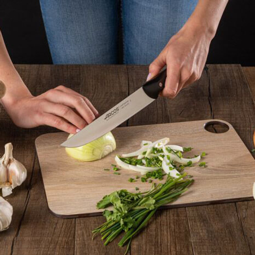 Нож разделочный 22 см, из прокатной высокоуглеродистой нержавеющей стали, пластиковая рукоять, черный, 1509, Maitre, Arcos