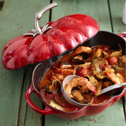 Купить Кокот Помидор, эмалированный чугун, 2,9 л, 25 см, Staub в интернет-магазине Этикет