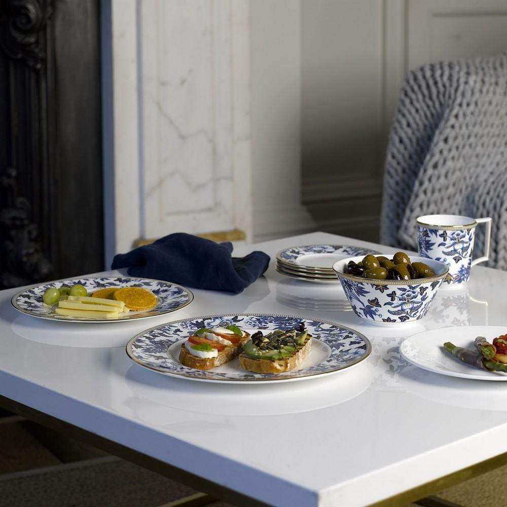 Тарелка закусочная Wedgwood Гибискус 20 см, фарфор