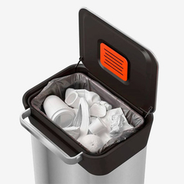 Мусорные вёдра, контейнеры, баки