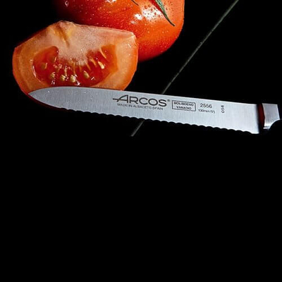 Универсальный нож (для томатов) 13 см, из кованой высокоуглеродистой нержавеющей стали, черный, 2556, Clasica, Arcos