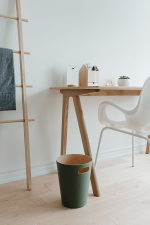 Корзина для мусора Woodrow зелёная, Umbra