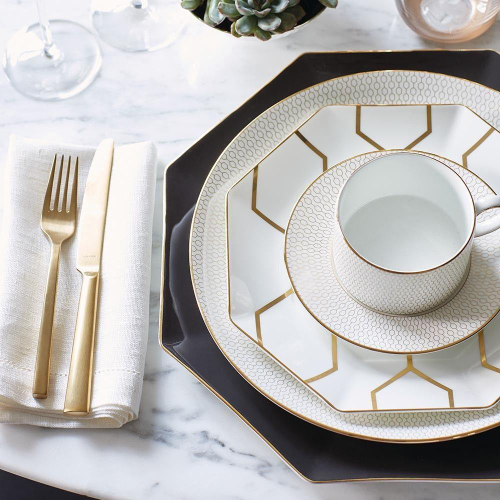 Тарелка закусочная Wedgwood Аррис 23 см, фарфор