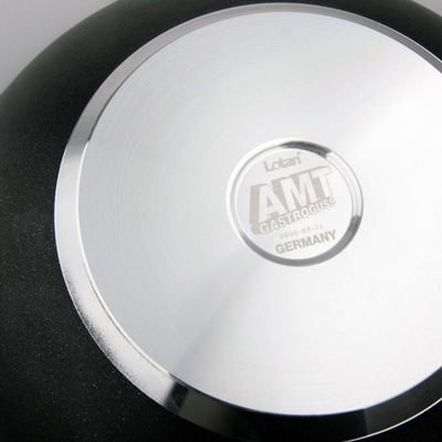 Заказать онлайн Алюминиевый сотейник с антипригарным покрытием AMT828, 28 см, 4.3 л, Frying Pans, АМТ в интернет-магазине посуды Этикет
