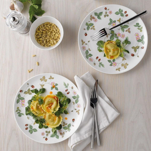 Тарелка суповая  Wedgwood Земляника 20 см, фарфор